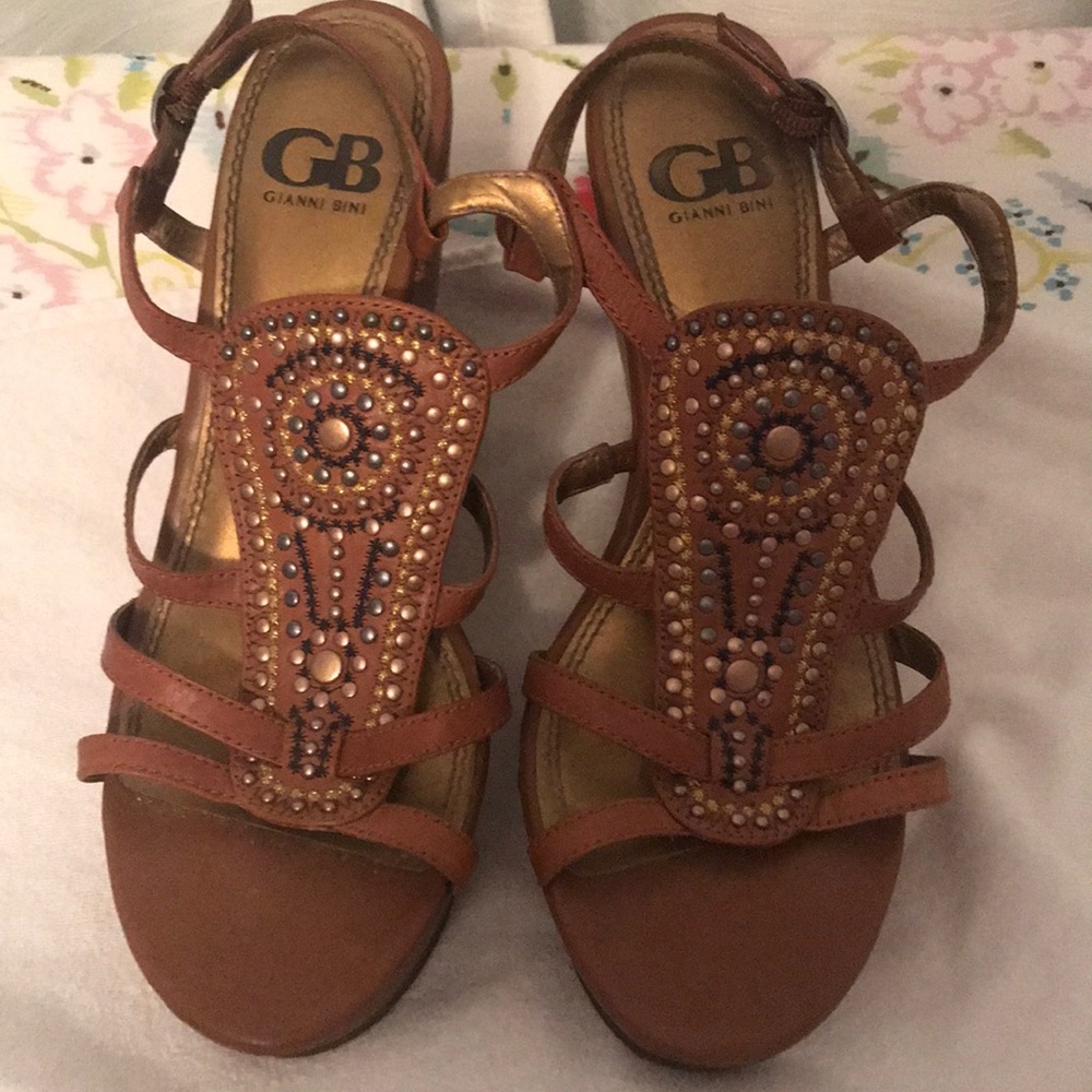 Tan Wedges - Gianni Bini